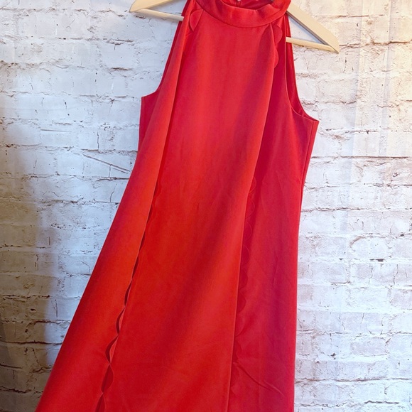 Vince Camuto sleeveless scalloped shift dress - Picture 1 of 5